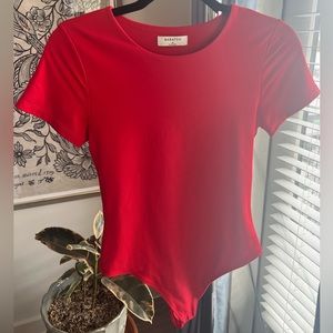 Aritzia Babaton Contour Crew Shortsleeve Bodysuit in red